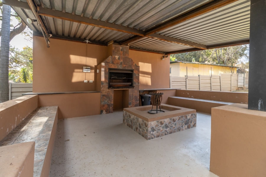 4 Bedroom Property for Sale in Meerhof North West